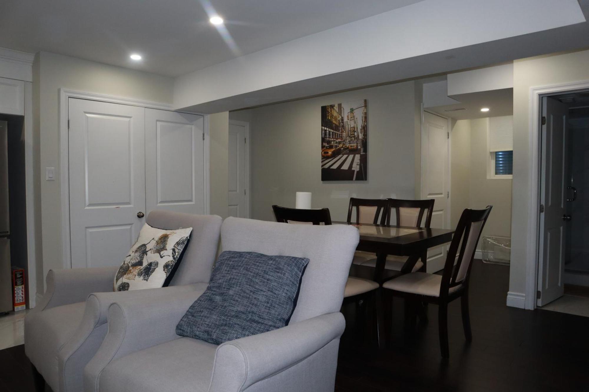 Stunning Furnished 2Bedroom/2Washroom Apartment Brampton Eksteriør billede