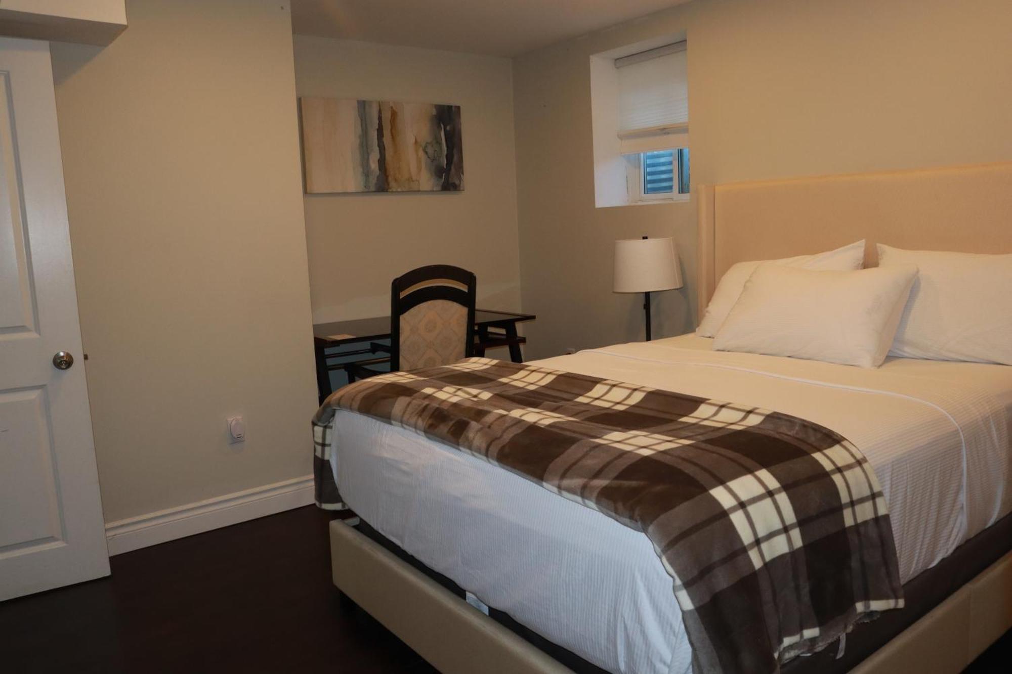 Stunning Furnished 2Bedroom/2Washroom Apartment Brampton Eksteriør billede